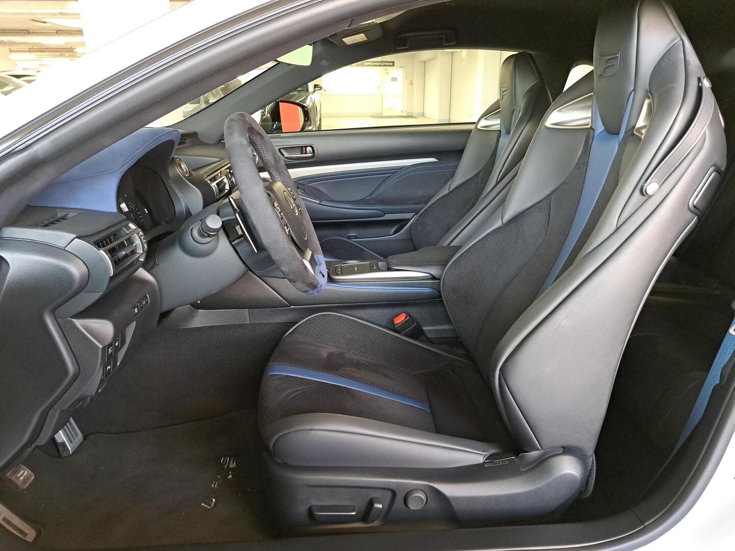 Lexus RC