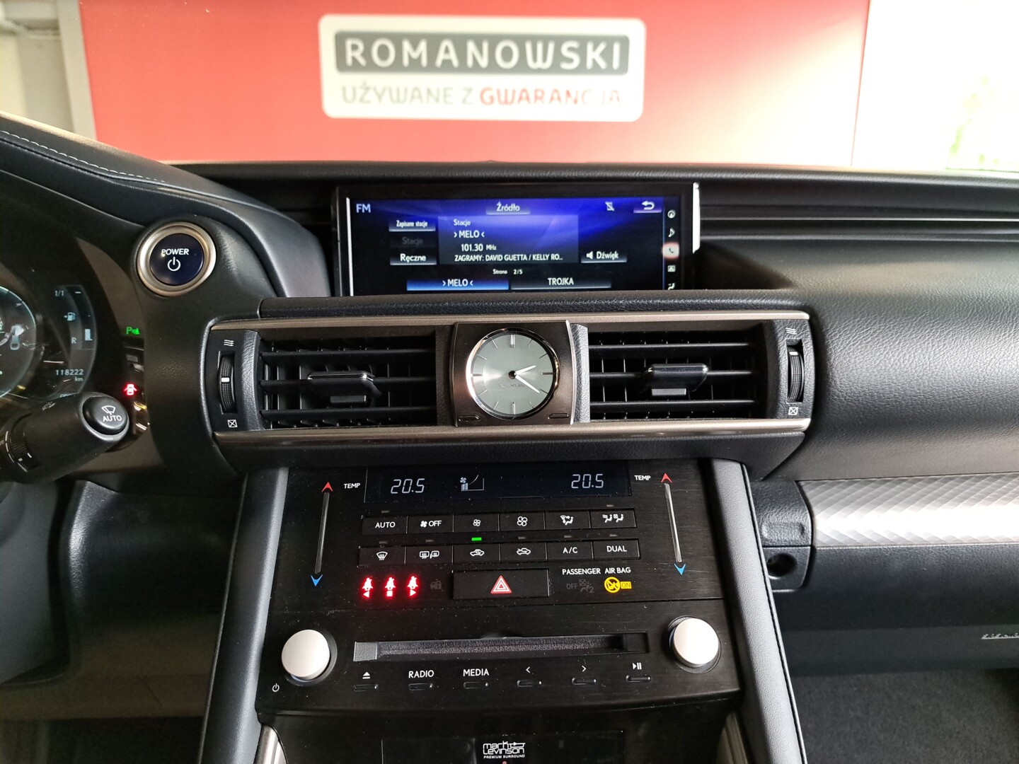 Lexus IS