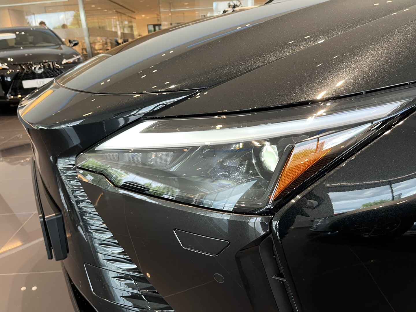 Lexus RZ