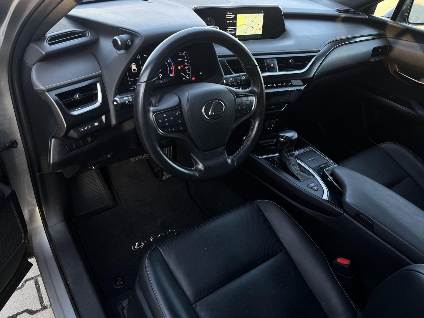 Lexus UX