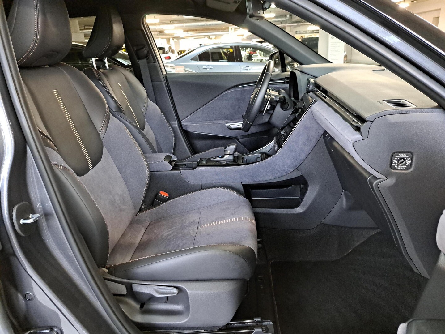 Lexus LBX