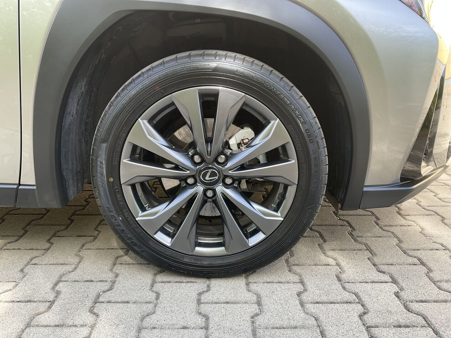 Lexus UX