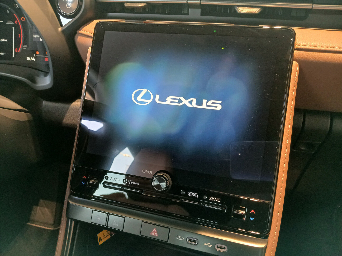 Lexus LBX