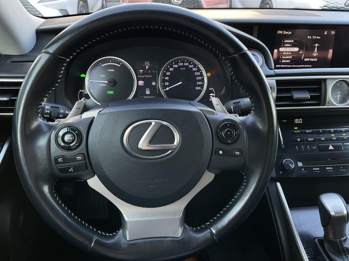 Lexus IS