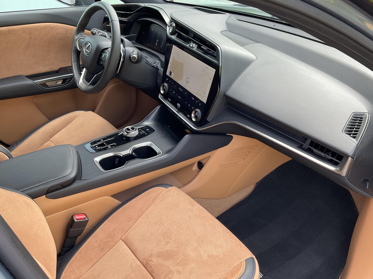 Lexus RZ