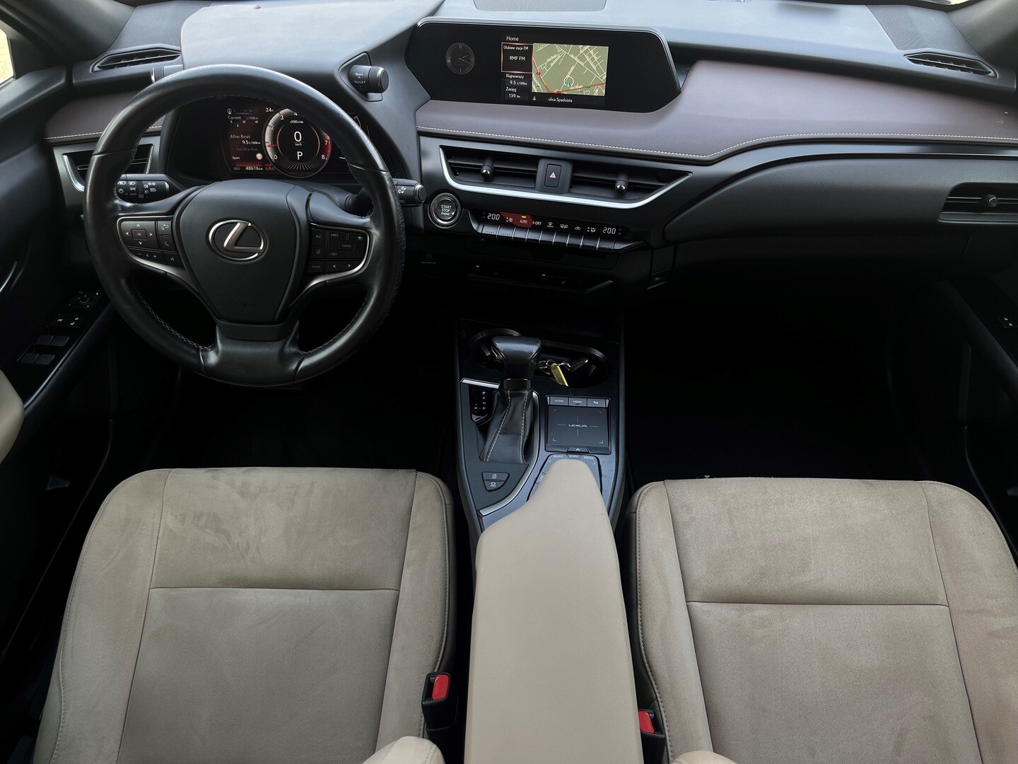 Lexus UX