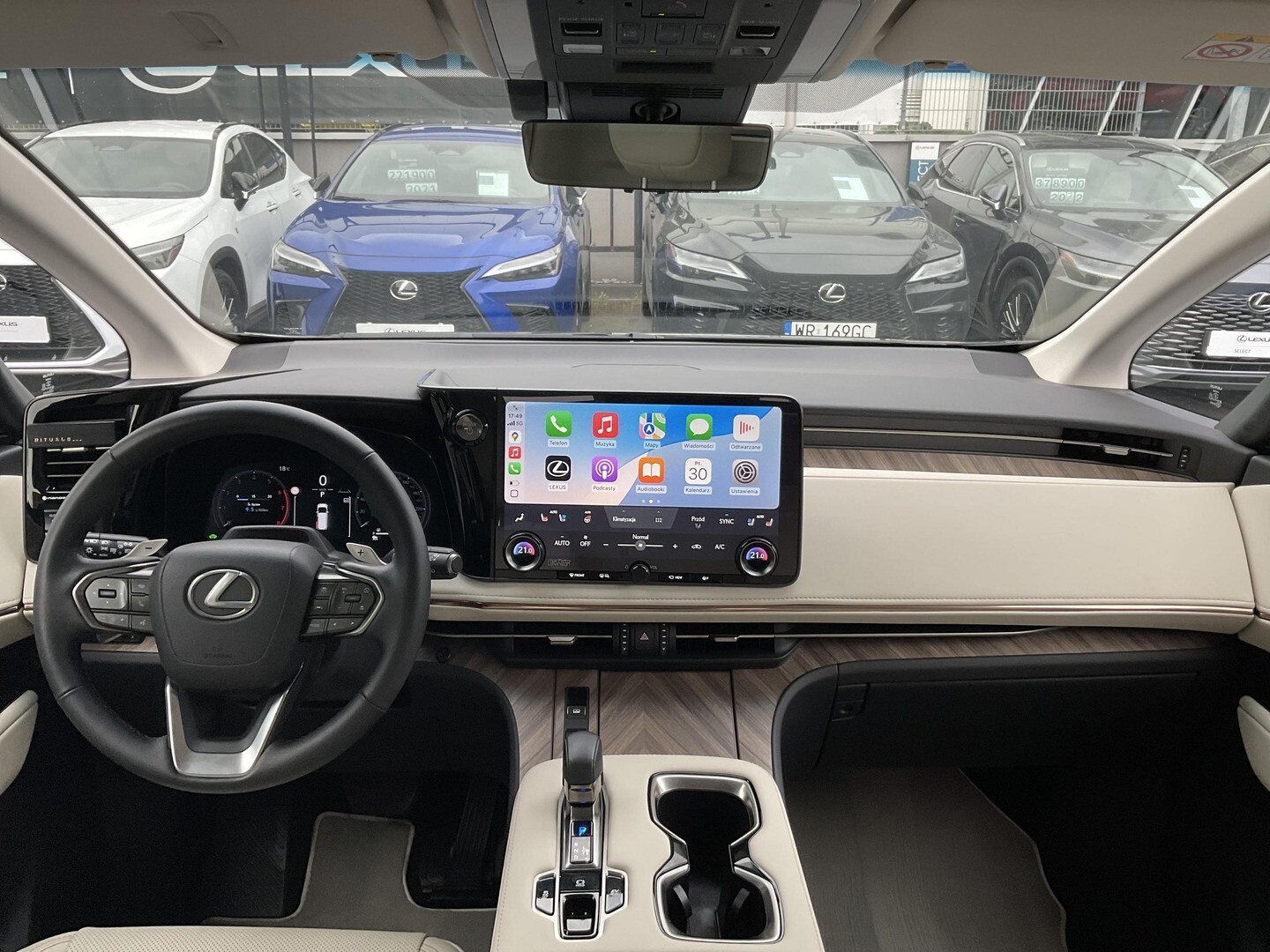 Lexus LM