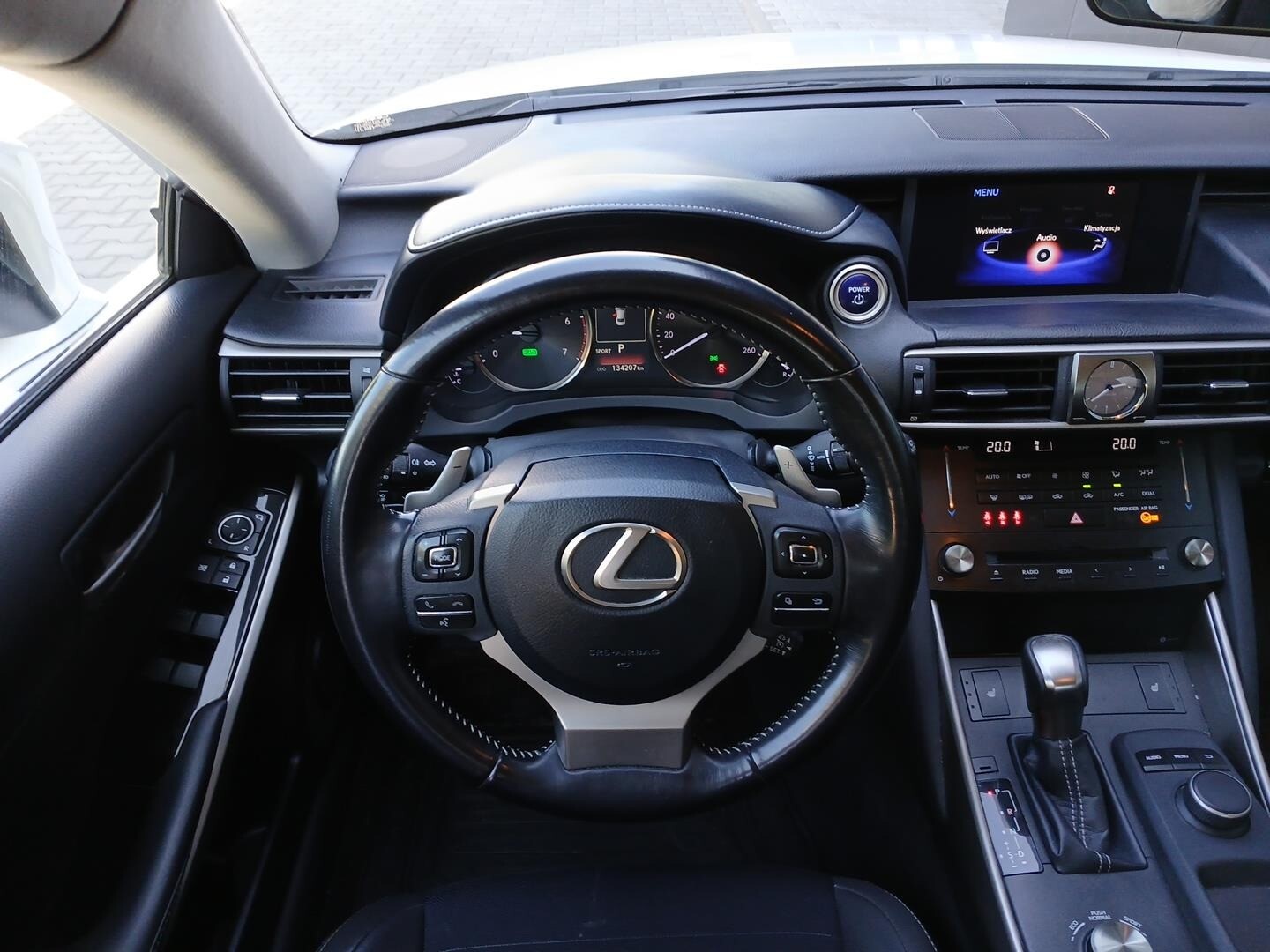 Lexus IS