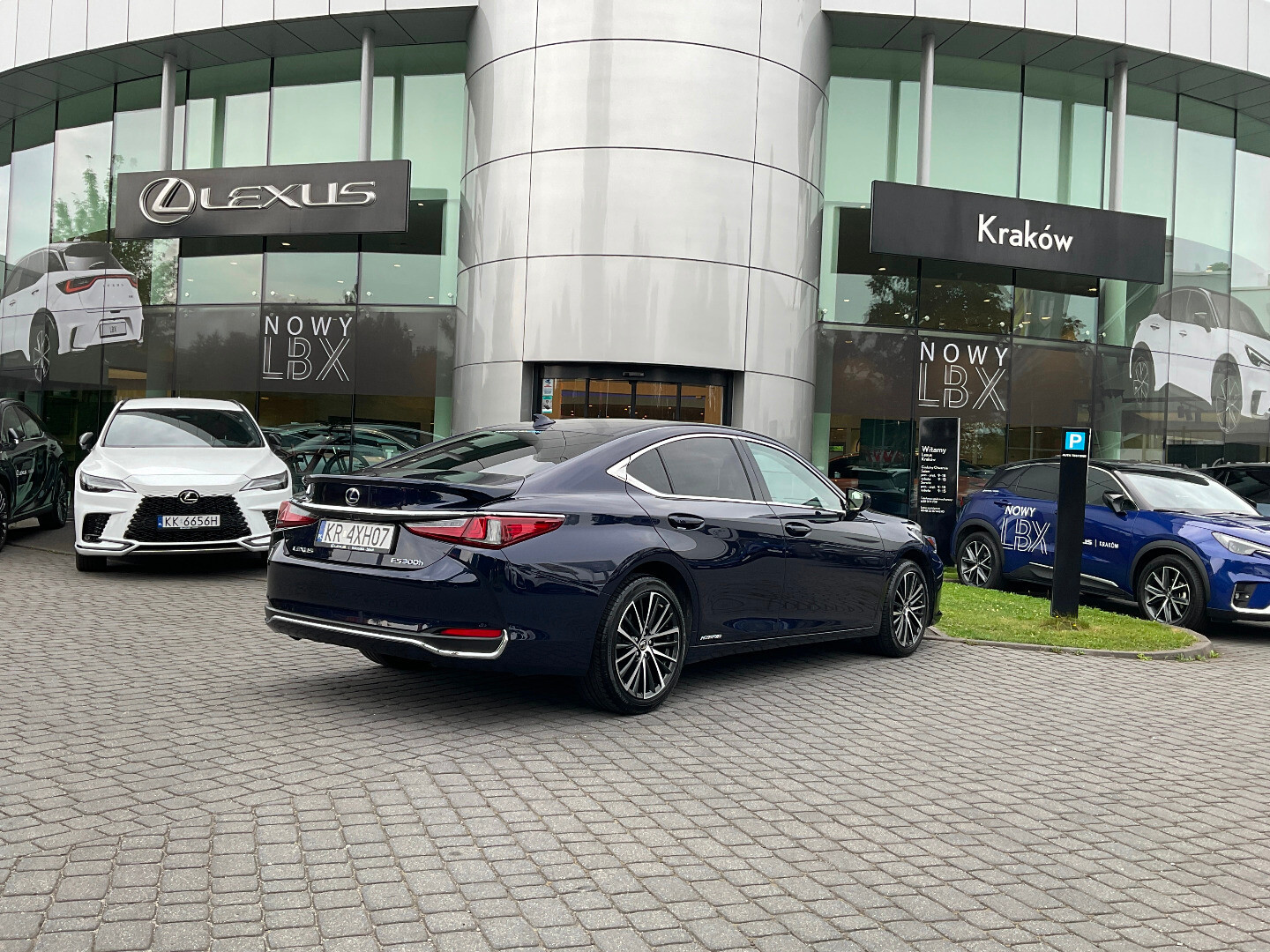 Lexus ES