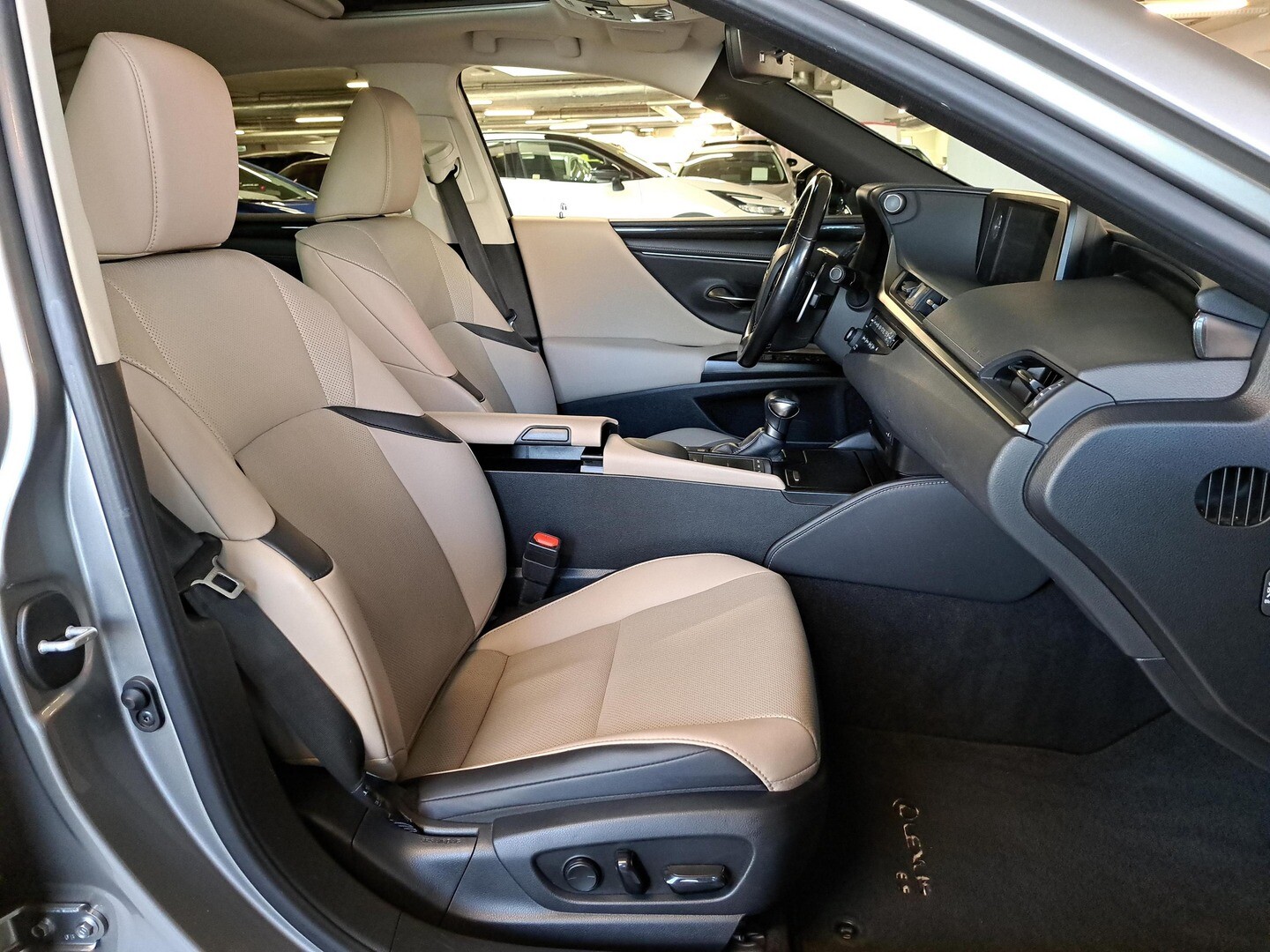 Lexus ES