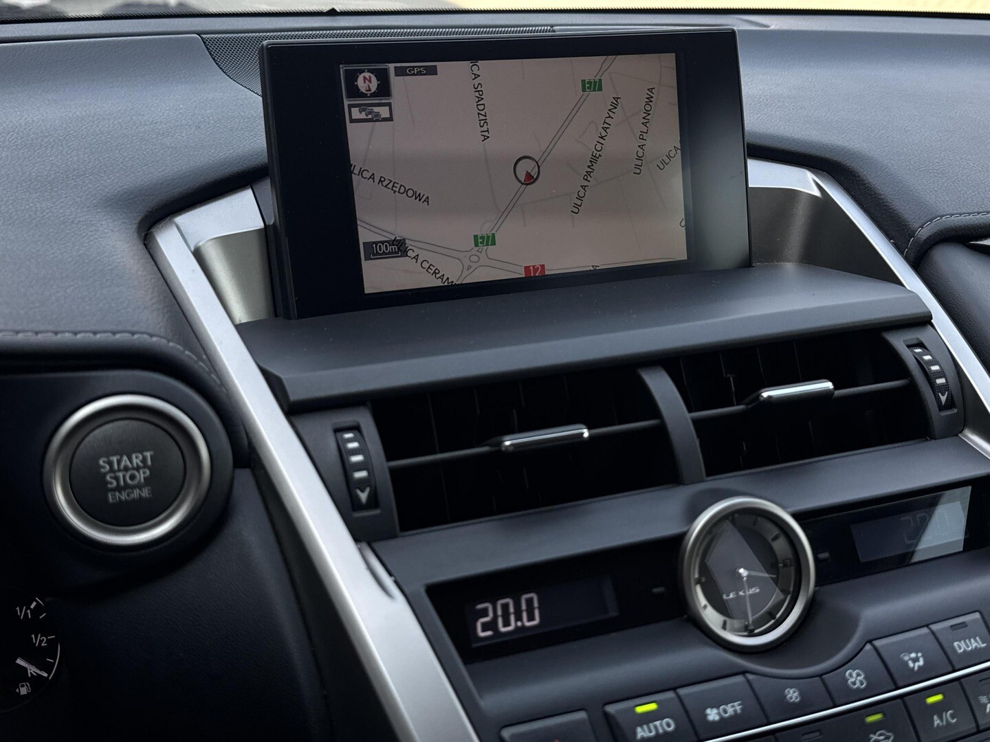 Lexus NX