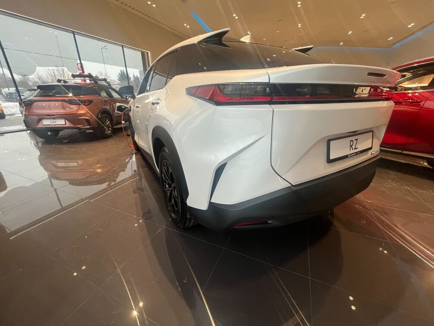 Lexus RZ