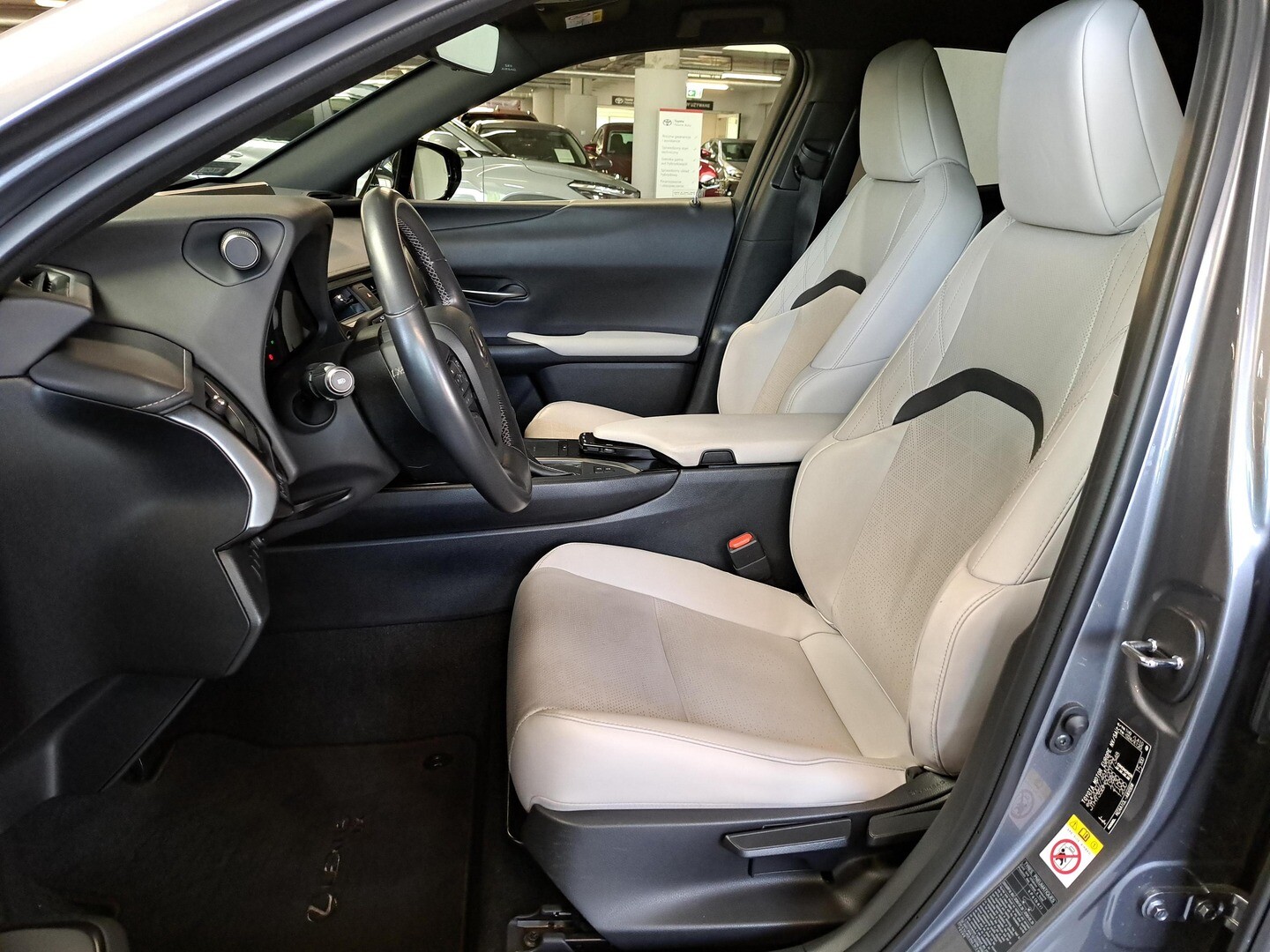 Lexus UX