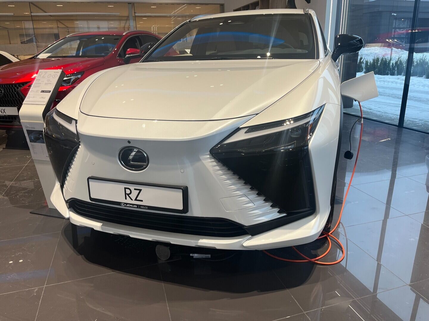 Lexus RZ