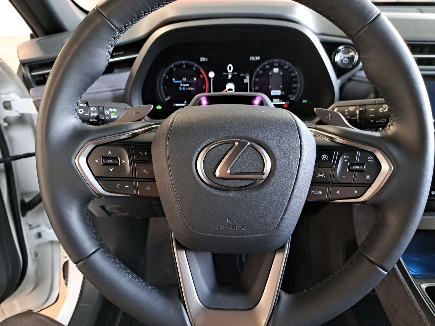 Lexus LBX