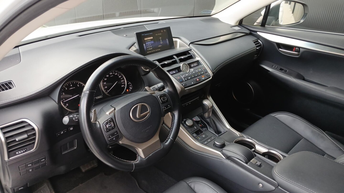 Lexus NX