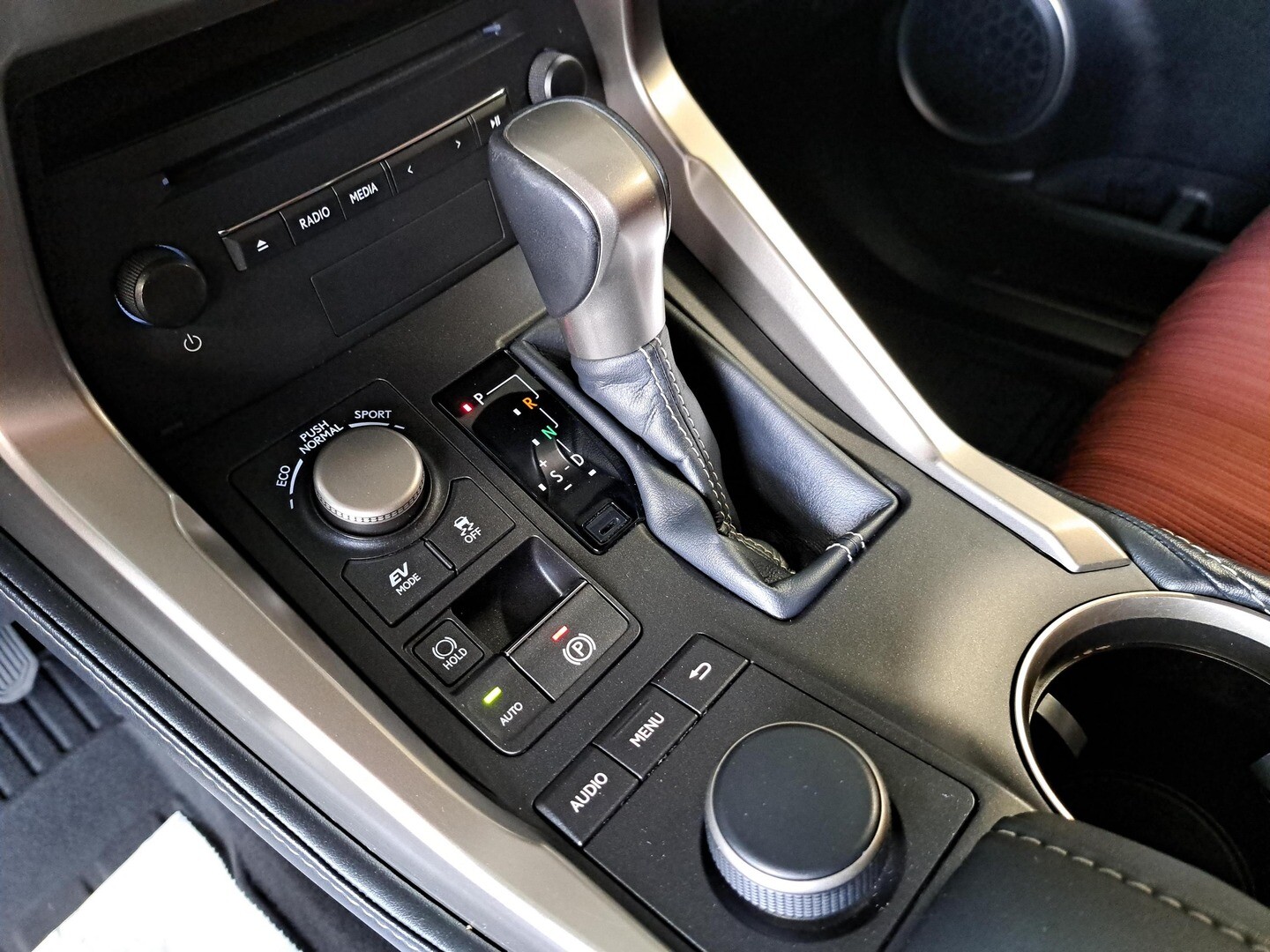 Lexus NX