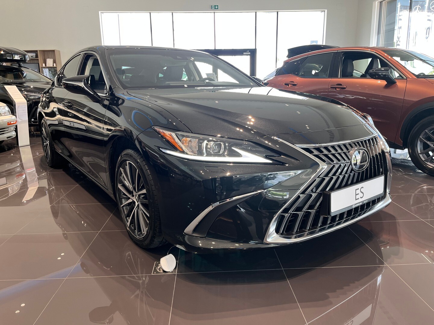 Lexus ES