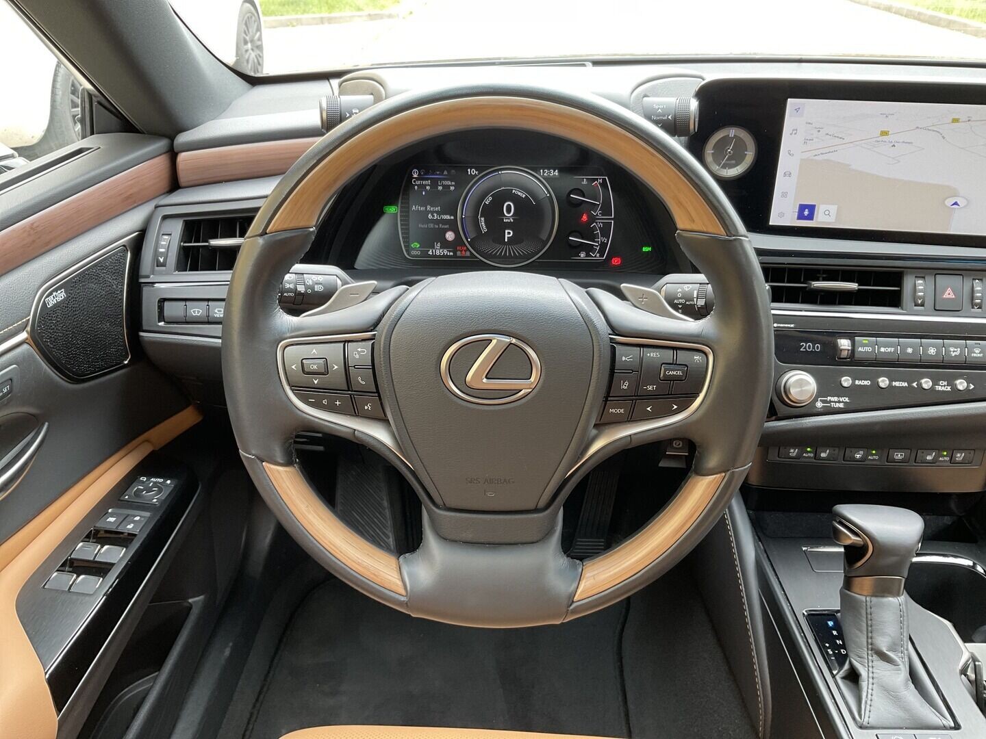 Lexus ES