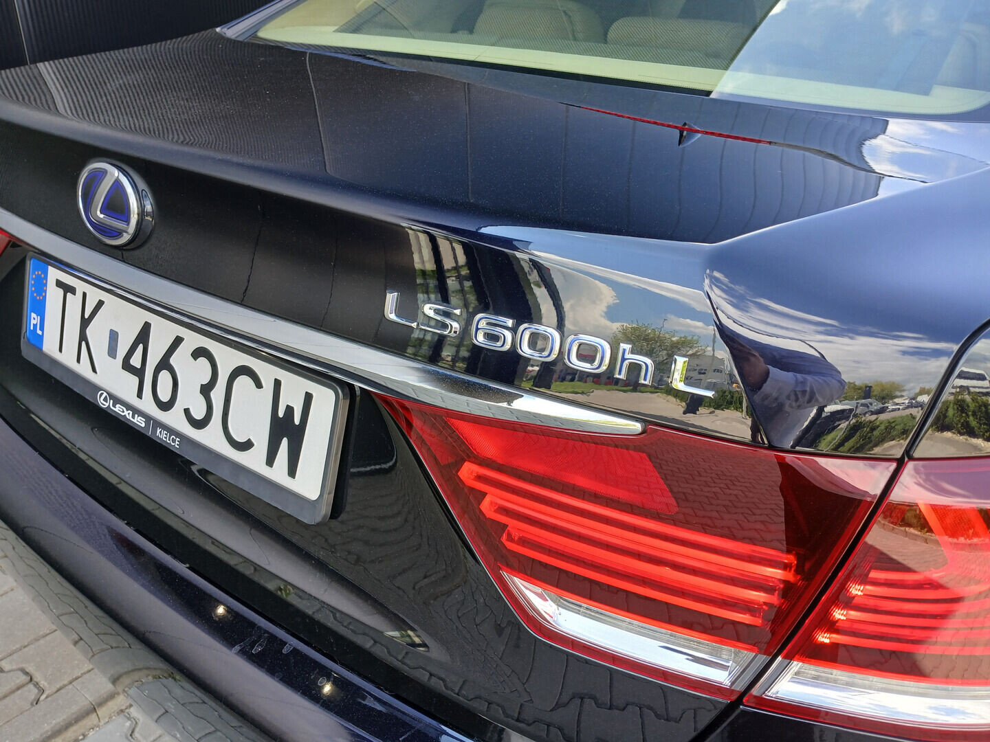 Lexus LS