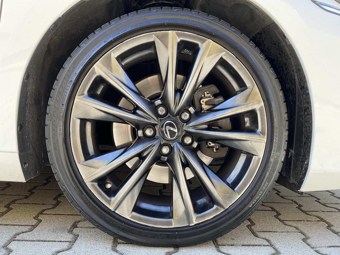 Lexus ES