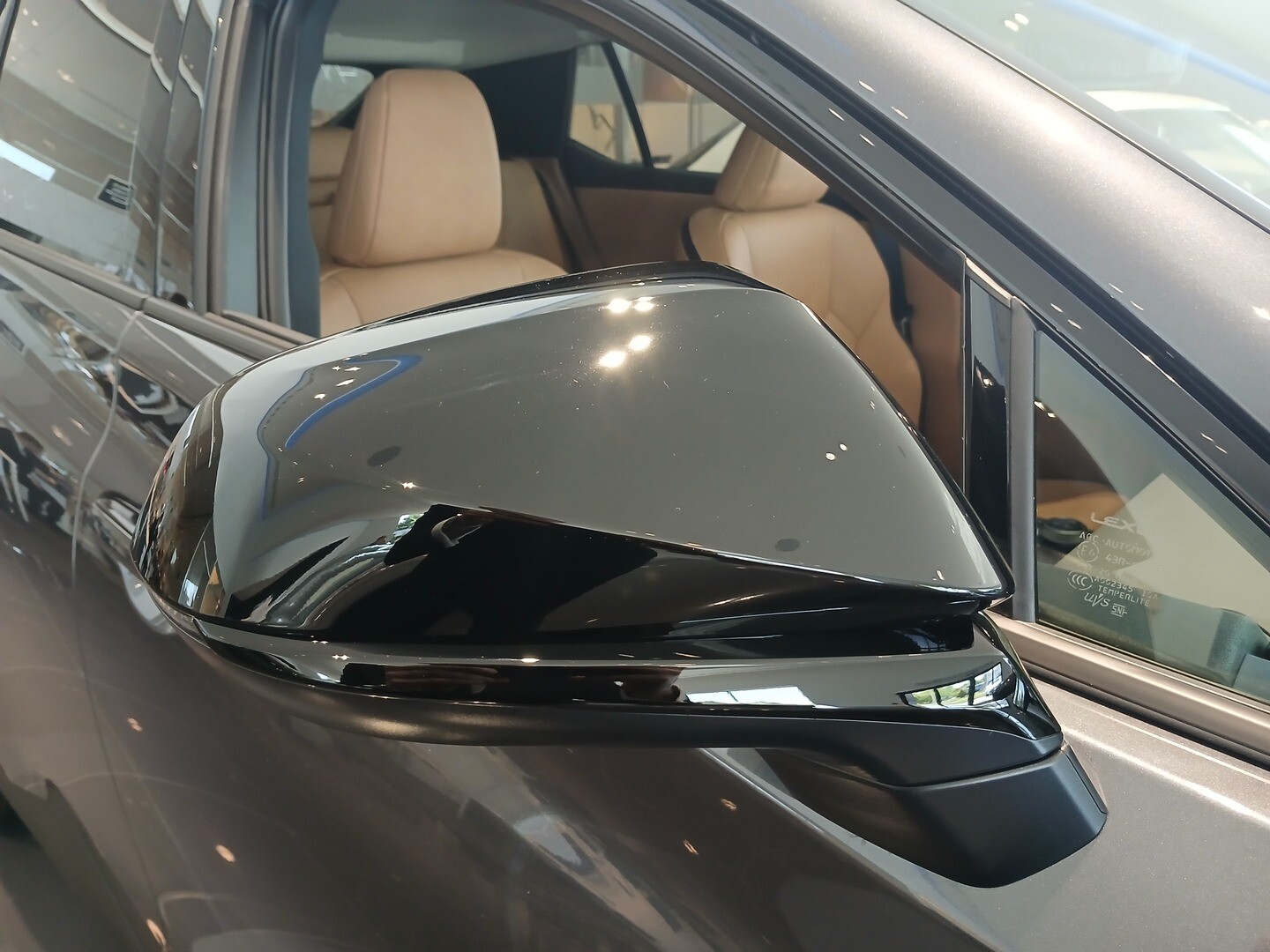 Lexus RZ
