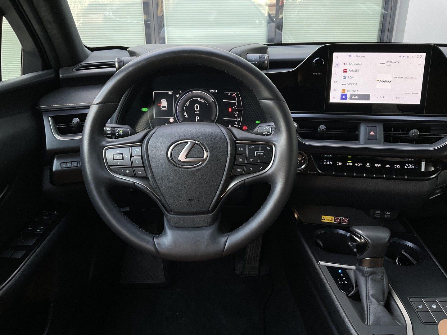 Lexus UX