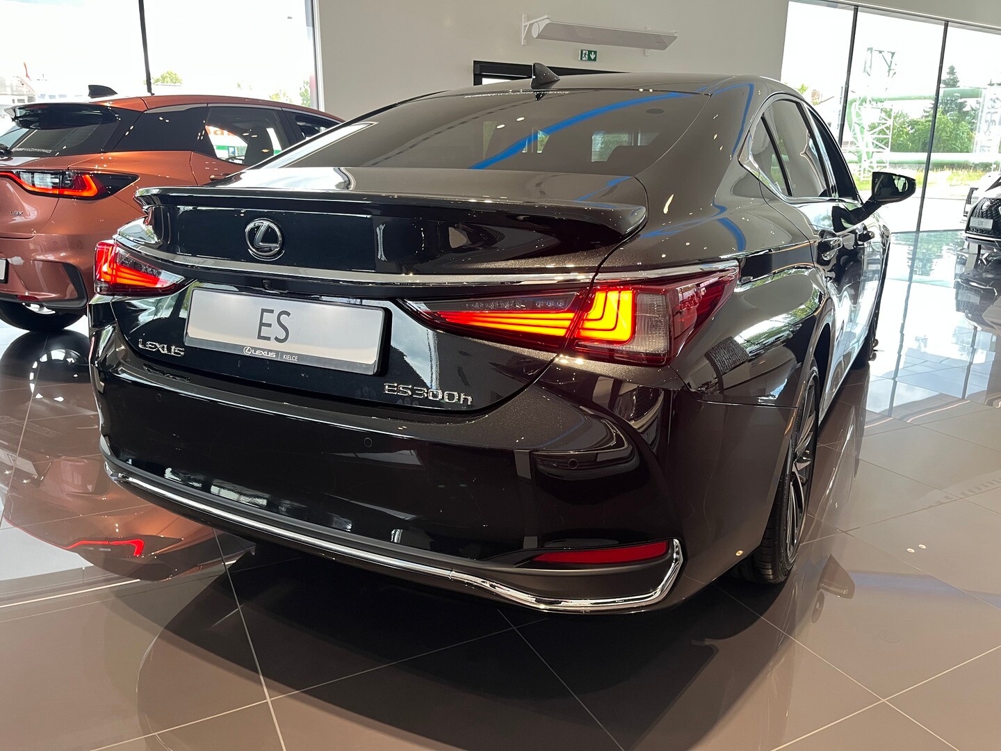 Lexus ES